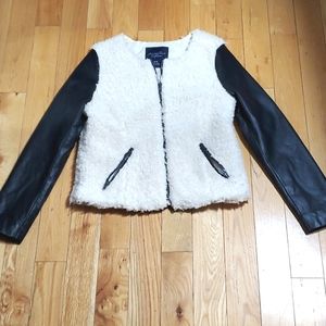 American Eagle  Outfitters size M/M Excellent conditions